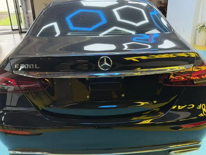 Mercedes-Benz E-Class 2023 Model E 300 L Luxury Model sedan – фото 8