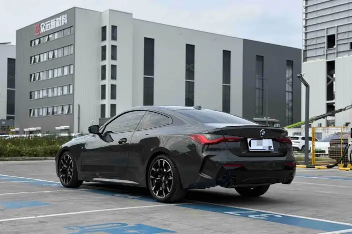 BMW 4 Series 2024 Model 430i M Sports Night Set – фото 4