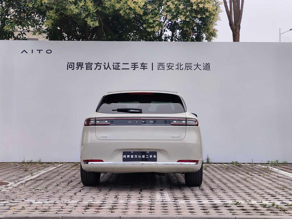 Aito M5 2025 модификация Extended Range Ultra 4WD Edition