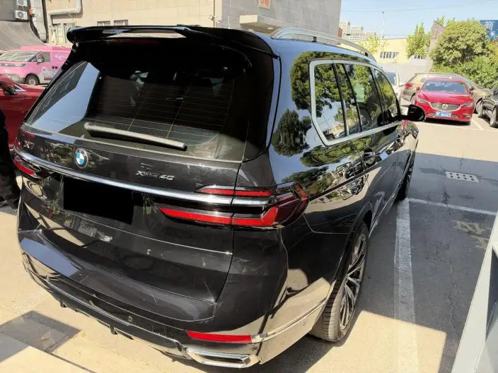 BMW X7 2024 Model xDrive40i Leading Model Luxury Set 7 seat – фото 2