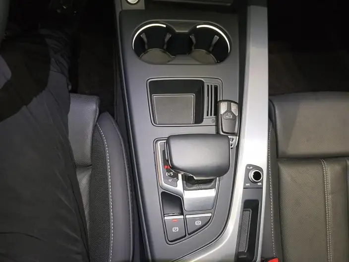 Audi A4 L 2022 Model 40 TFSI Fashion Dynamic Model – фото 9