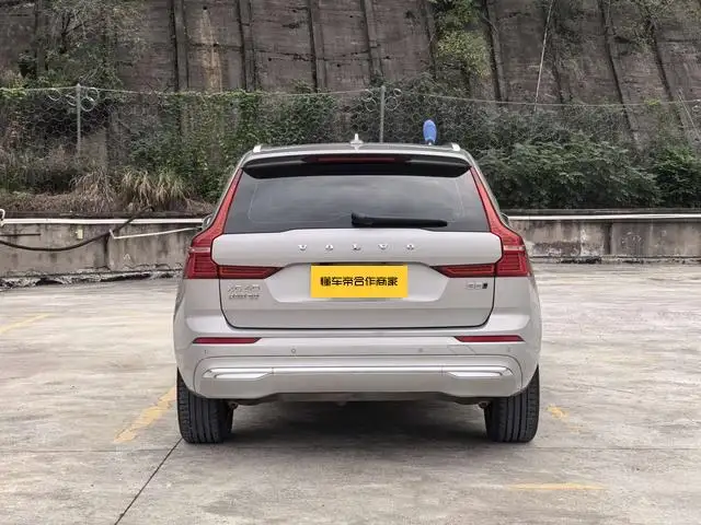 Volvo XC60 2024 Model B5 4WD Smart Range Deluxe Edition – фото 5