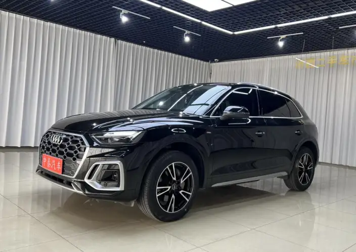 Audi Q5L 2023 Model 40T Fashion Dynamic Model – фото 1