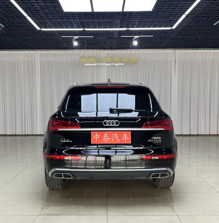 Audi Q5L 2023 Model 40T Fashion Dynamic Model – фото 5