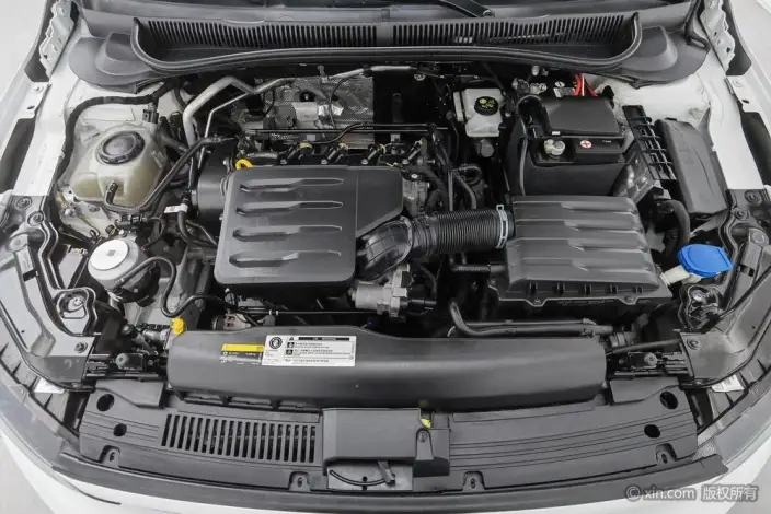 Polo 2023 Model Facelift Plus 1.5L Automatic Indulge in Music Letterpress – фото 5
