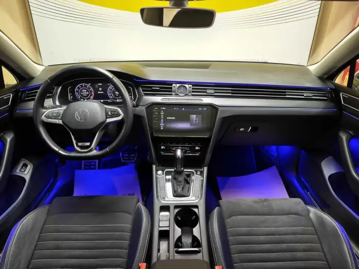 Volkswagen Magotan 2020 Model 330TSI DSG Luxury Model – фото 7