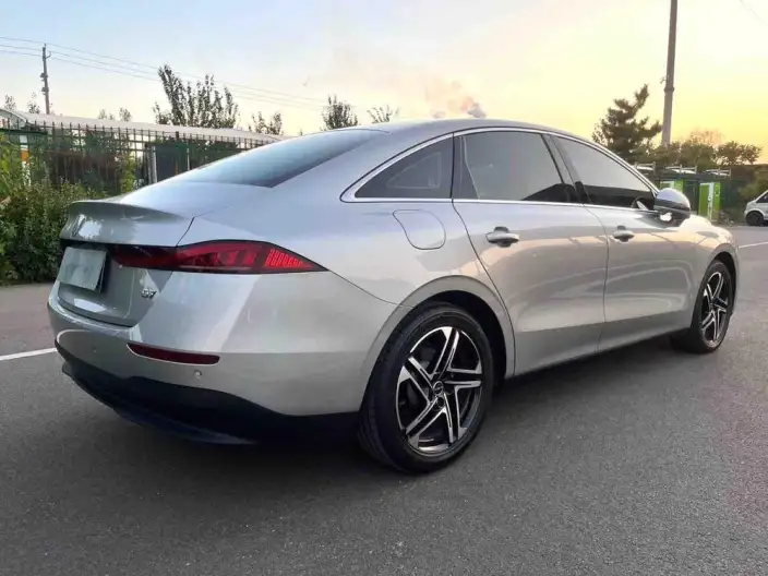 Roewe D7 DMH 2023 Model 125 Ultimate Edition – фото 6