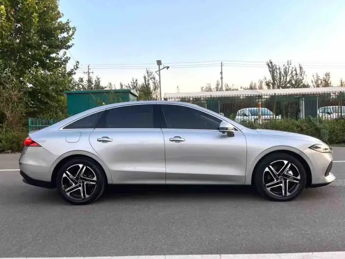 Roewe D7 DMH 2023 Model 125 Ultimate Edition – фото 7