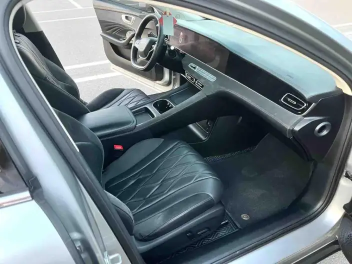 Roewe D7 DMH 2023 Model 125 Ultimate Edition – фото 10