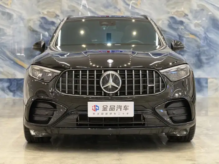 Mercedes-Benz GLC AMG 2025 Model AMG GLC 43 4MATIC – фото 2