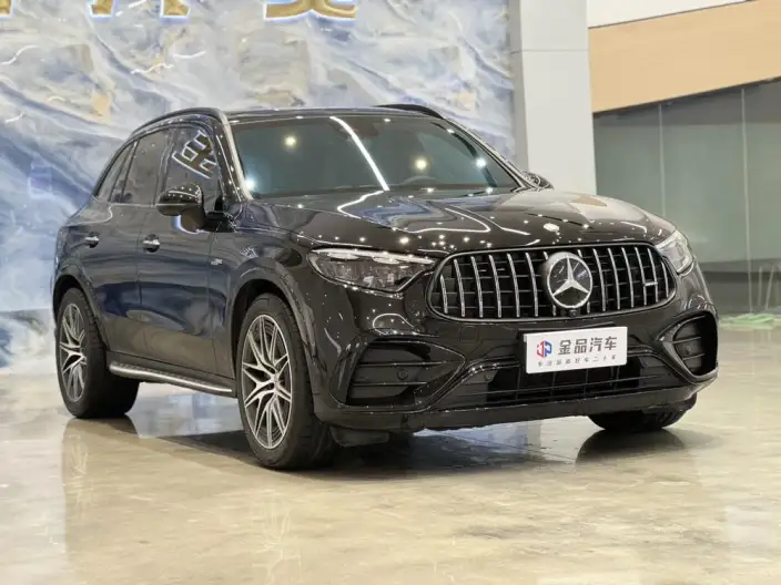 Mercedes-Benz GLC AMG 2025 Model AMG GLC 43 4MATIC – фото 3