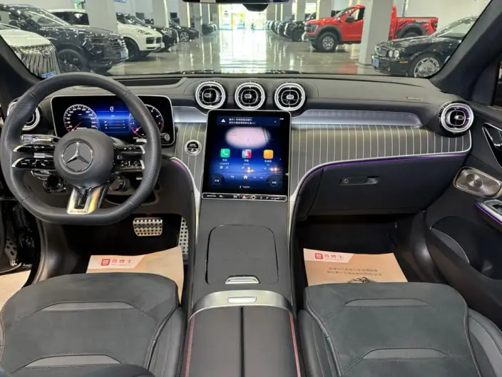 Mercedes-Benz GLC AMG 2025 Model AMG GLC 43 4MATIC – фото 8