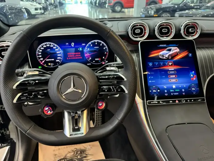Mercedes-Benz GLC AMG 2025 Model AMG GLC 43 4MATIC – фото 10