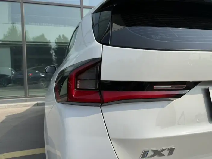 BMW iX 1 2025 Model eDrive25L M Sports Set – фото 8
