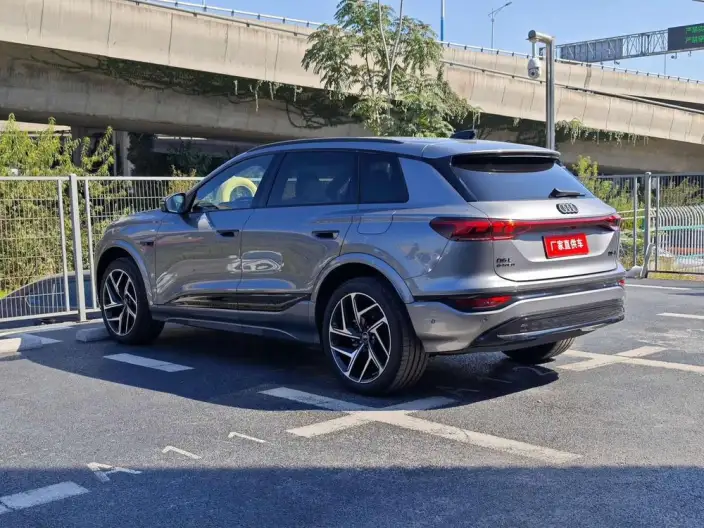 AUDI Q6L e-tron 2026 Model First Edition Pilot Edition – фото 4