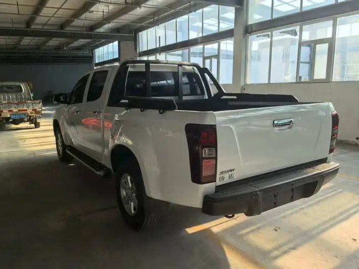 Lingtuo 2019 Model 2.5T 2WD Manual Ultimate Edition China VI JE4D25Q6A