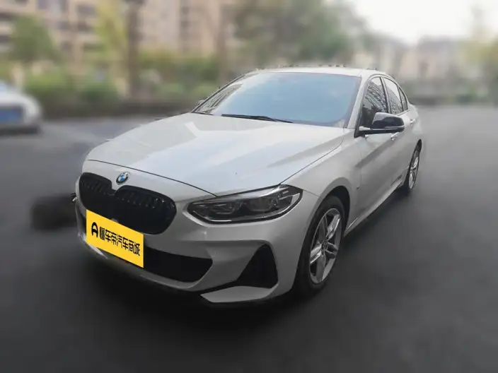 BMW 1 Series 2021 Model Facelift 120i M Sports Night Edition – фото 1