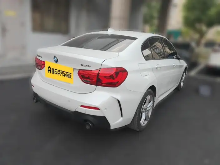 BMW 1 Series 2021 Model Facelift 120i M Sports Night Edition – фото 2