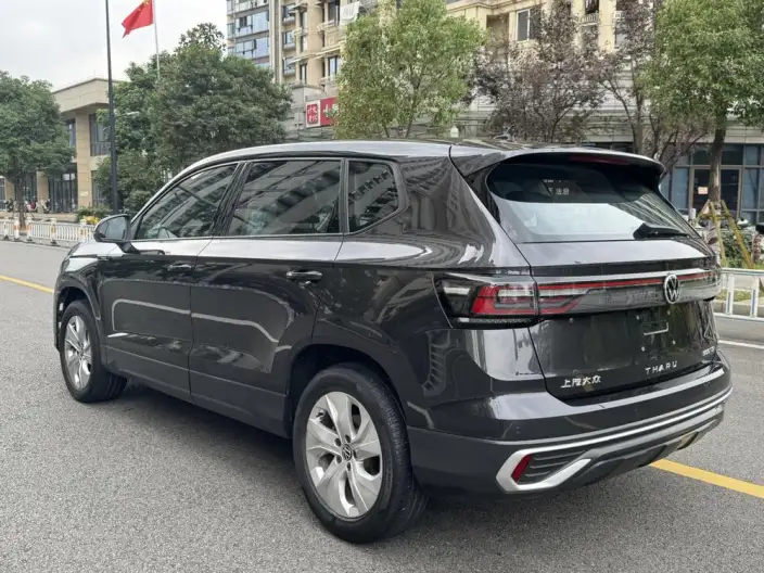 Volkswagen Tharu 2023 Model 300TSI 2WD Crescent Moon Edition – фото 4