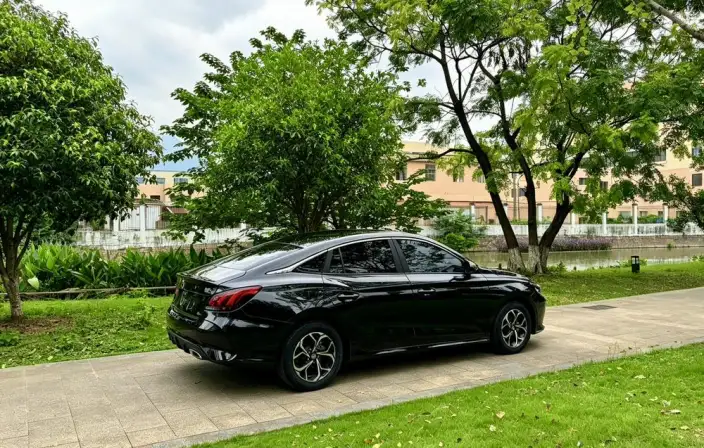 MG5 2021 Model 180DVVT CVT Youth Deluxe Edition – фото 6