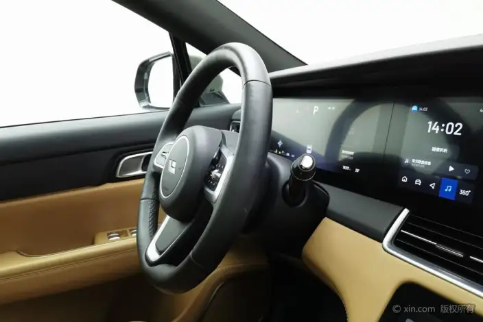Li Auto ONE 2021 Model Extended Range 6 seat Edition – фото 12