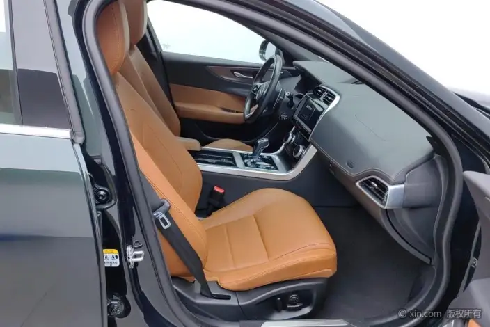 Jaguar XE L 2023 Model 2.0T 250PS R-DYNAMIC S Enterprising Sports Edition – фото 8