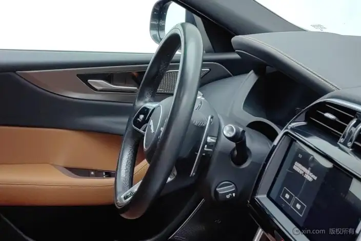 Jaguar XE L 2023 Model 2.0T 250PS R-DYNAMIC S Enterprising Sports Edition – фото 12
