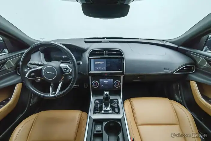 Jaguar XE L 2023 Model 2.0T 250PS R-DYNAMIC S Enterprising Sports Edition – фото 13