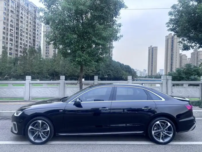 Audi A4 L 2023 Model 40 TFSI Fashion Dynamic Model – фото 4