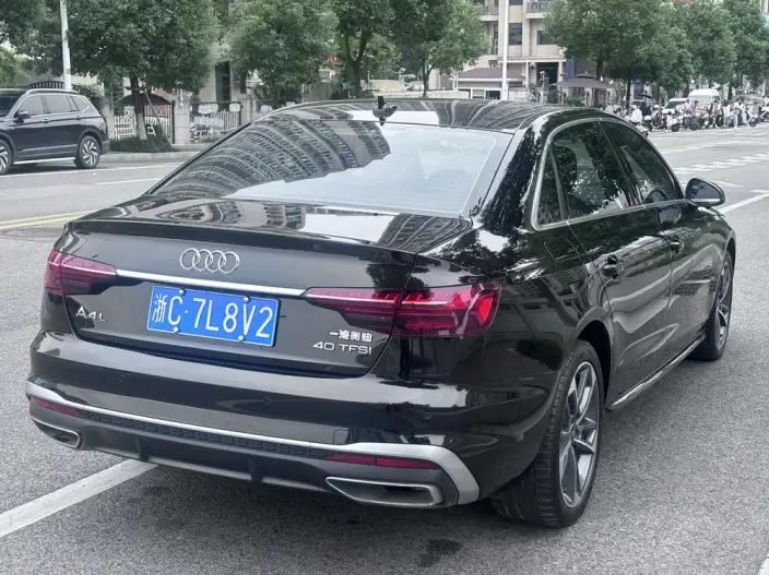 Audi A4 L 2023 Model 40 TFSI Fashion Dynamic Model – фото 7