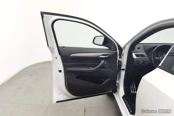 BMW X2 2023 Model sDrive25i Bright Edition – фото 21