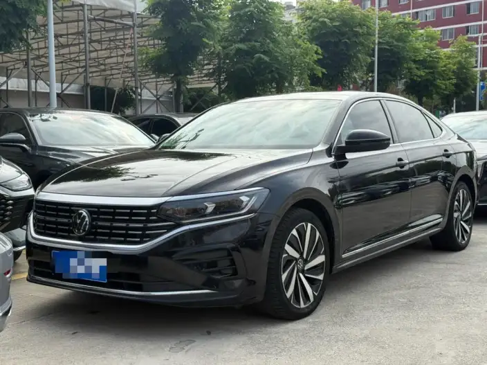Volkswagen Passat 2022 Model 330TSI Elite Edition – фото 1