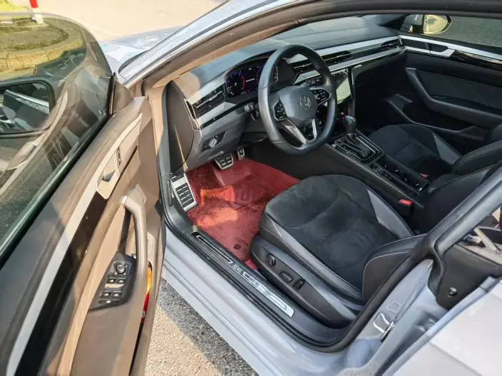 Volkswagen CC 2023 Model 330TSI Dazzling version – фото 6