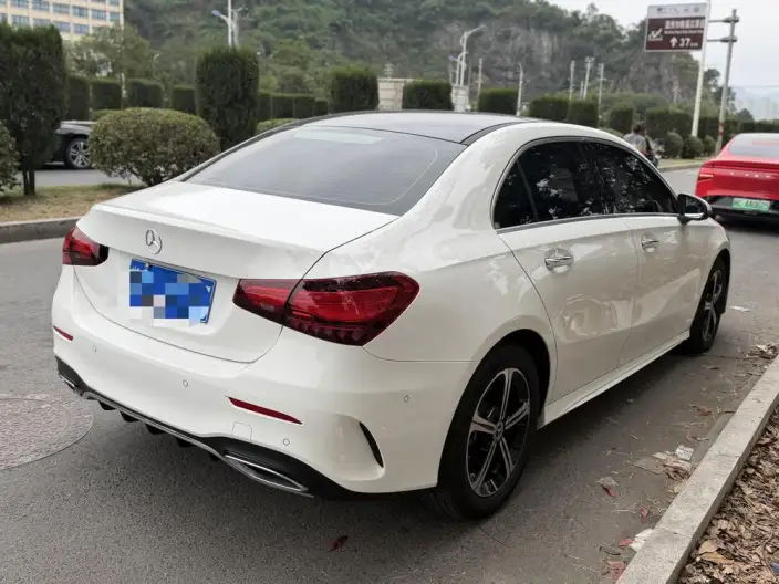 Mercedes-Benz A-class 2025 Model A 200 L Fashion Edition – фото 6