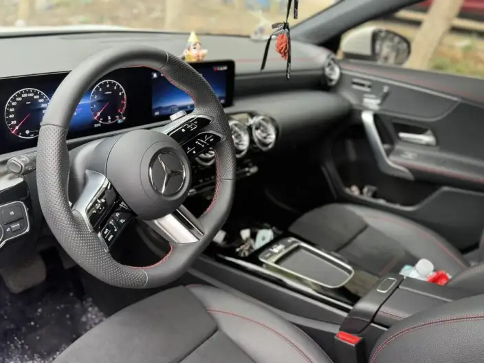 Mercedes-Benz A-class 2025 Model A 200 L Fashion Edition – фото 8