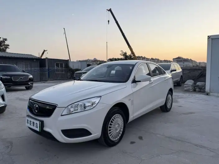 BAIC New Energy EU 2018 Model EU Kuaihuan Le Tour Edition – фото 1