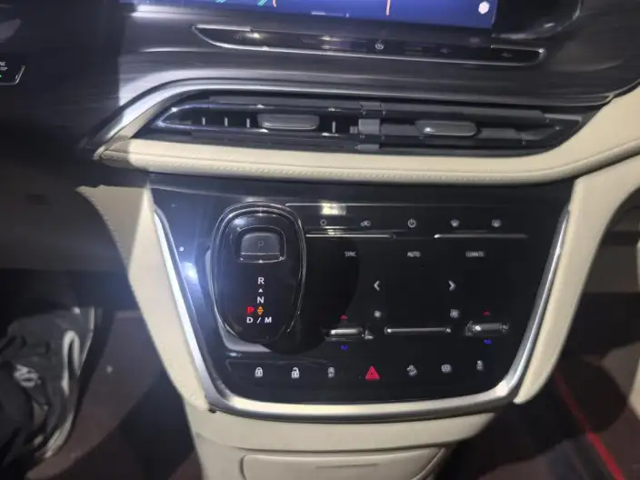 Buick GL8 2023 Model ES Luzun 2.0T Luxury Model Heyue Edition – фото 9