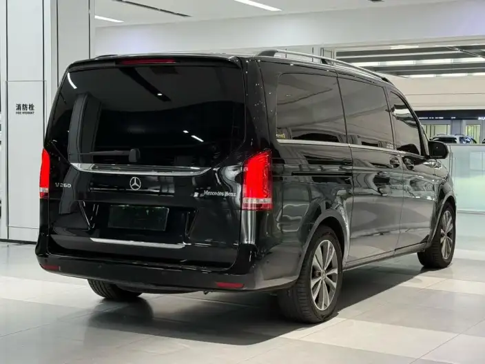 Mercedes-Benz V-Class 2016 Model V 260 Pilot Edition – фото 5