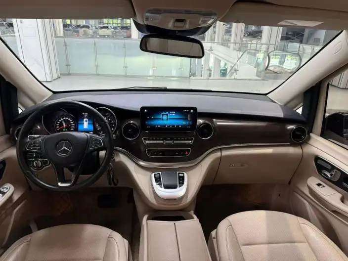 Mercedes-Benz V-Class 2016 Model V 260 Pilot Edition – фото 6