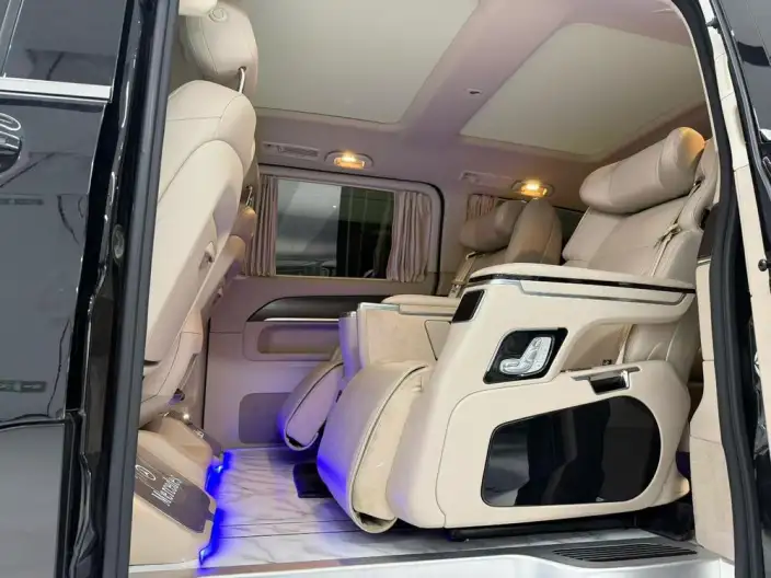Mercedes-Benz V-Class 2016 Model V 260 Pilot Edition – фото 8