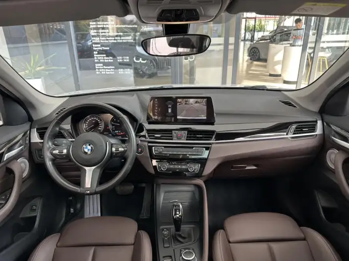 BMW X1 2022 Model sDrive25Li Leading Model – фото 9