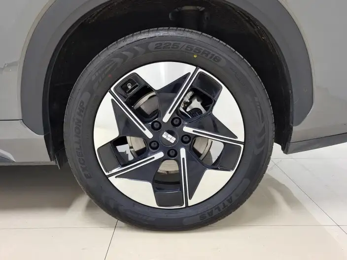 Geely Galaxy E5 2026 Model 530km Voyage Edition – фото 9