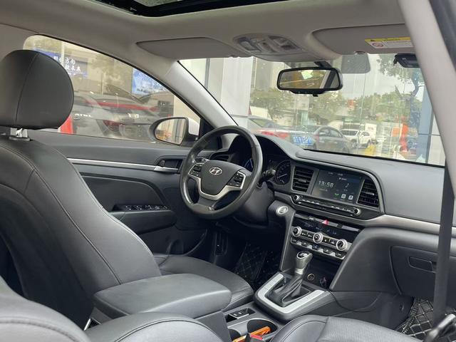 Hyundai Elantra PHEV Модель 2019 года 1.6L PHX Lexing Edition – фото 6