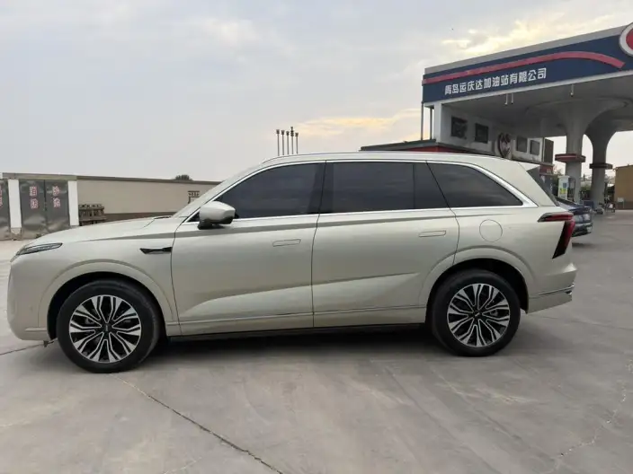 Wey Blue Mountain 2023 Model 4WD Ultra-long Endurance