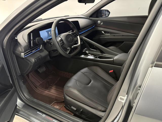 Hyundai Ioniq Модель 2022 года 1.5L CVT 20th SE 20 Anniversary Edition – фото 6