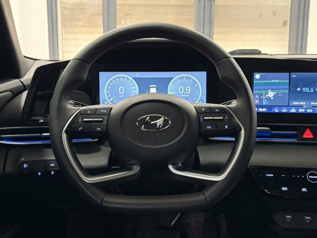 Hyundai Ioniq Модель 2022 года 1.5L CVT 20th SE 20 Anniversary Edition – фото 7
