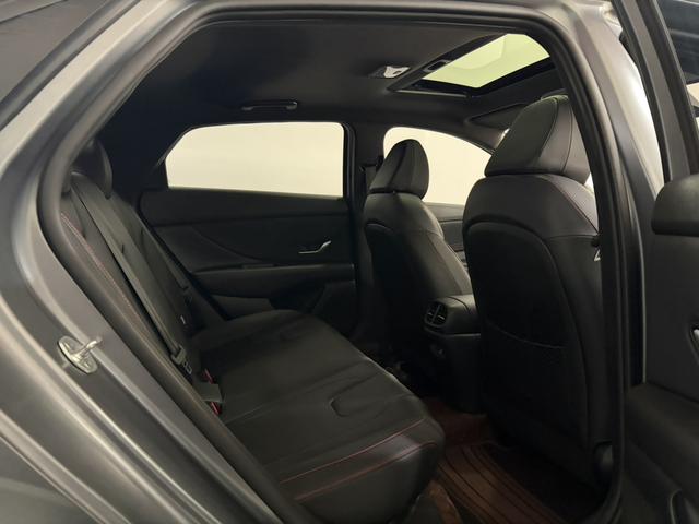 Hyundai Ioniq Модель 2022 года 1.5L CVT 20th SE 20 Anniversary Edition – фото 16