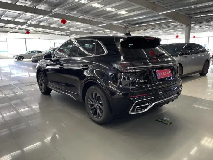 Hongqi HS5 2023 Model 2.0T Flag Xiang Pro Edition – фото 3
