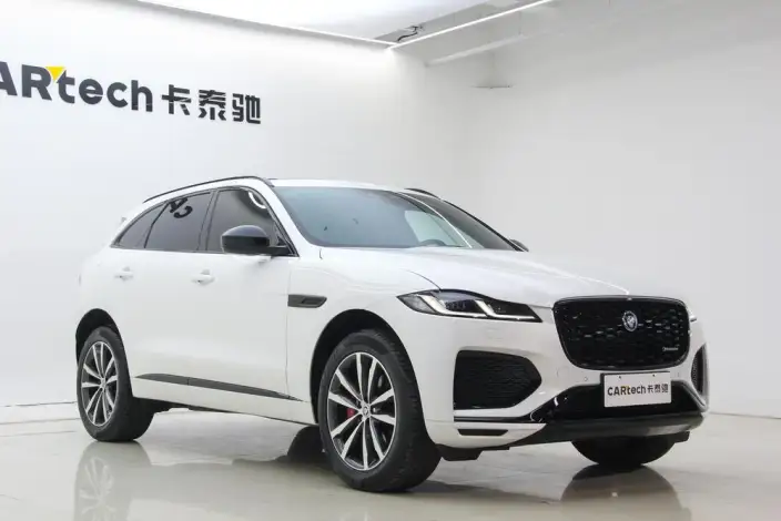 Jaguar F-PACE 2024 Model P250 R-Dynamic SE – фото 3