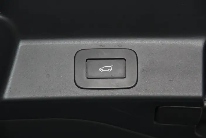 Jaguar F-PACE 2024 Model P250 R-Dynamic SE – фото 14